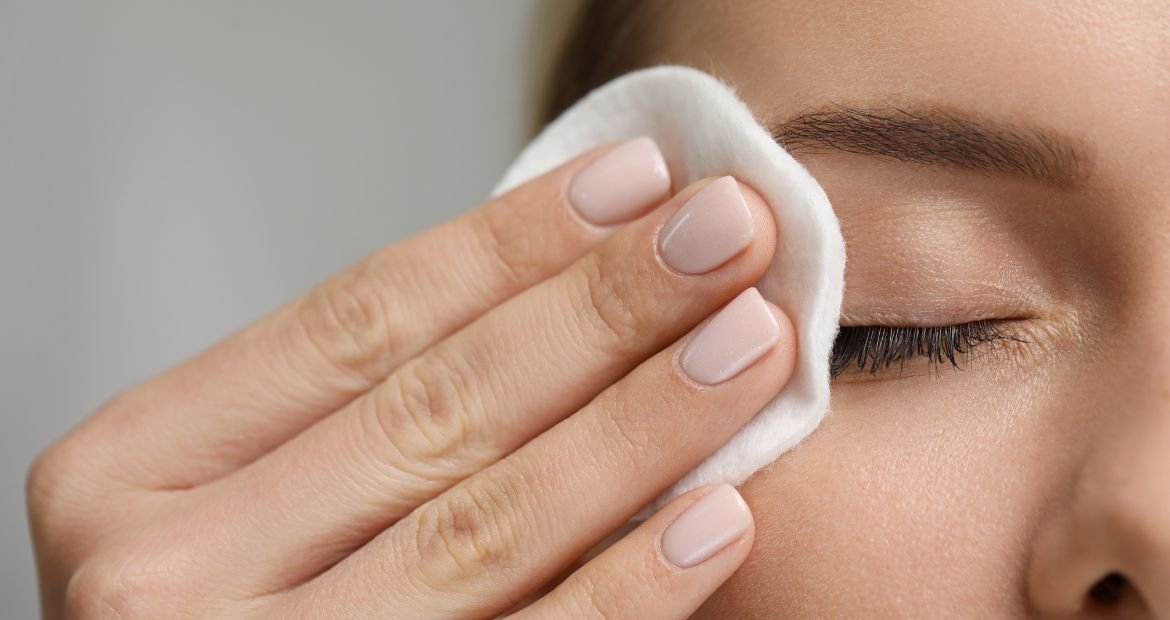Blindagem na maquiagem: o que é, como fazer e dicas essenciais