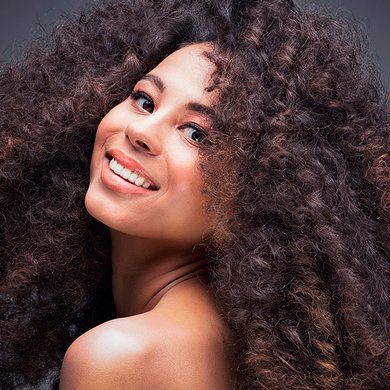 Cabelo longo: dicas de como manter o crescimento saudável