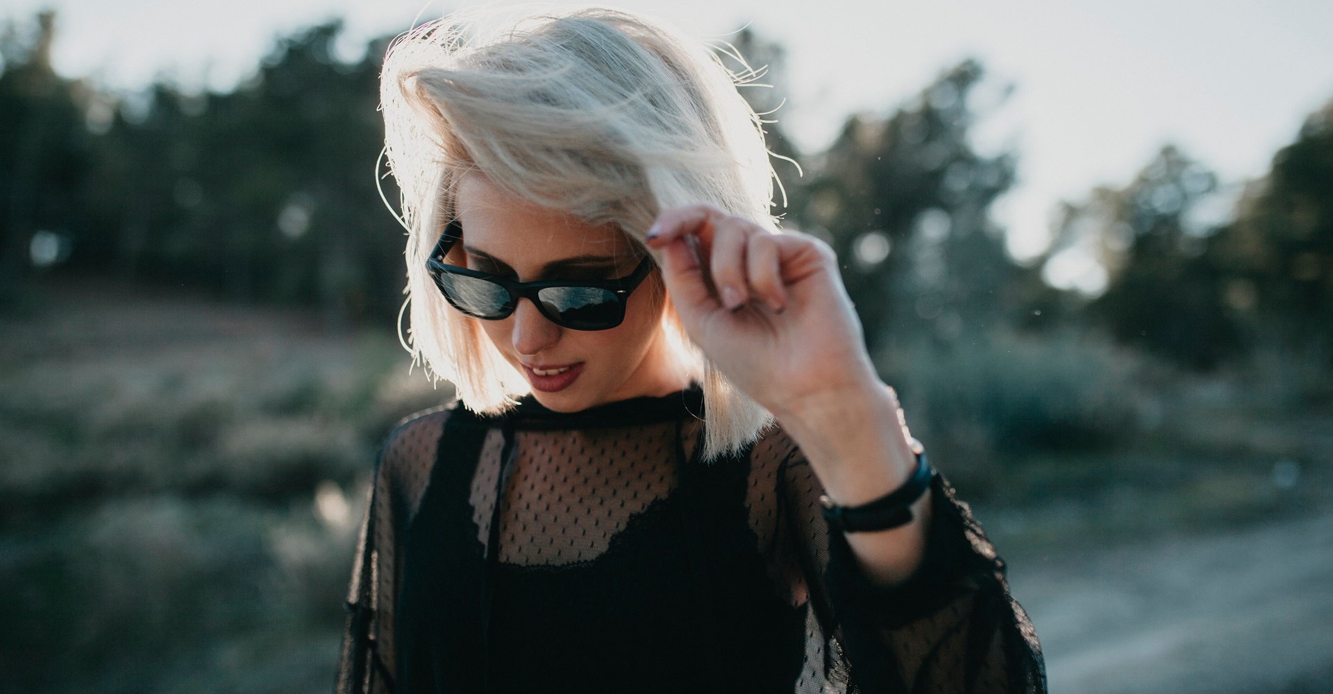 Cabelo platinado: o que é, como chegar nessa cor e como cuidar