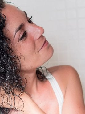 Protetor térmico para cabelo: saiba o que é e como usar
