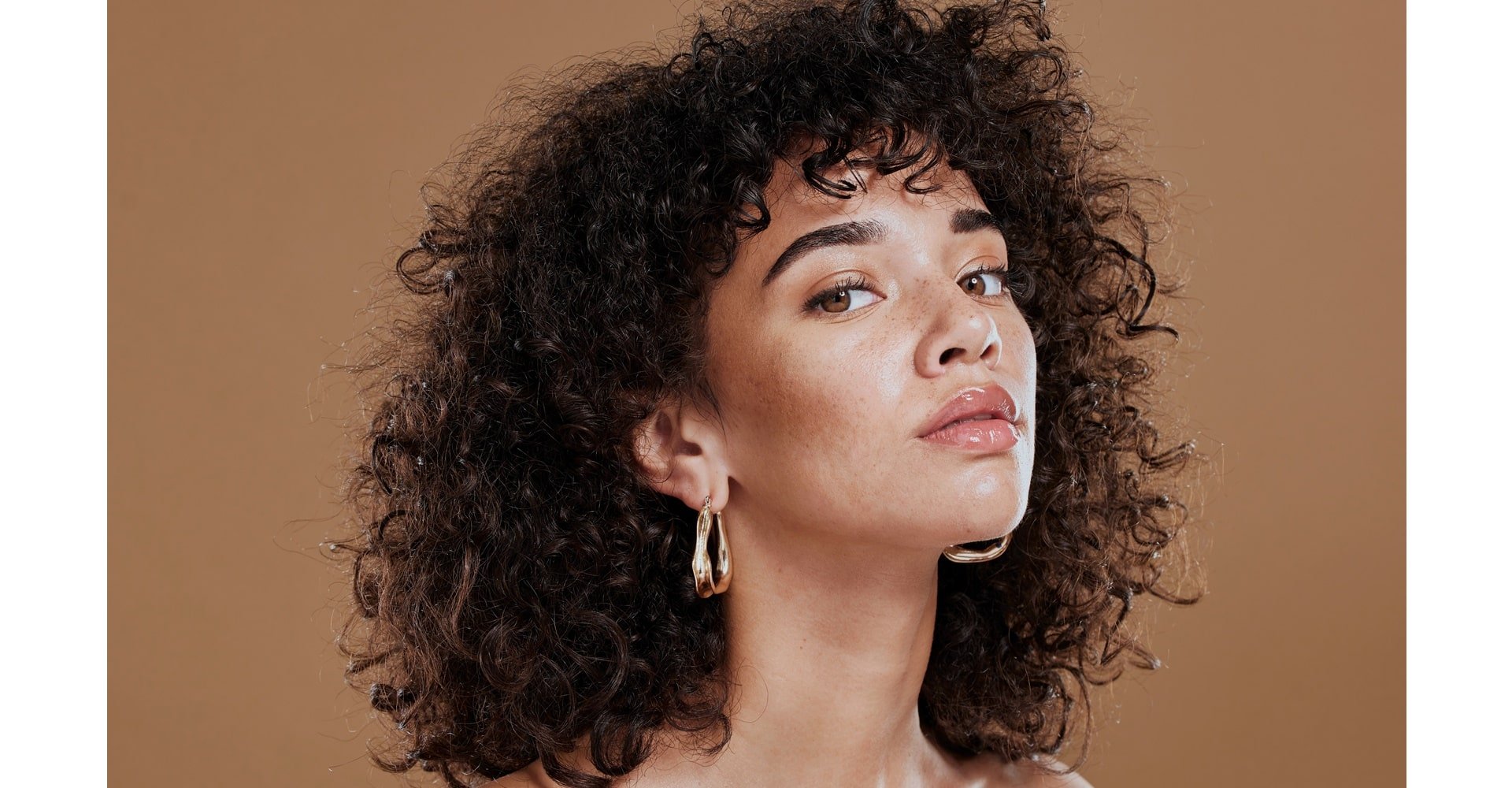 Ácido glicólico no cabelo: para que serve e como usar?