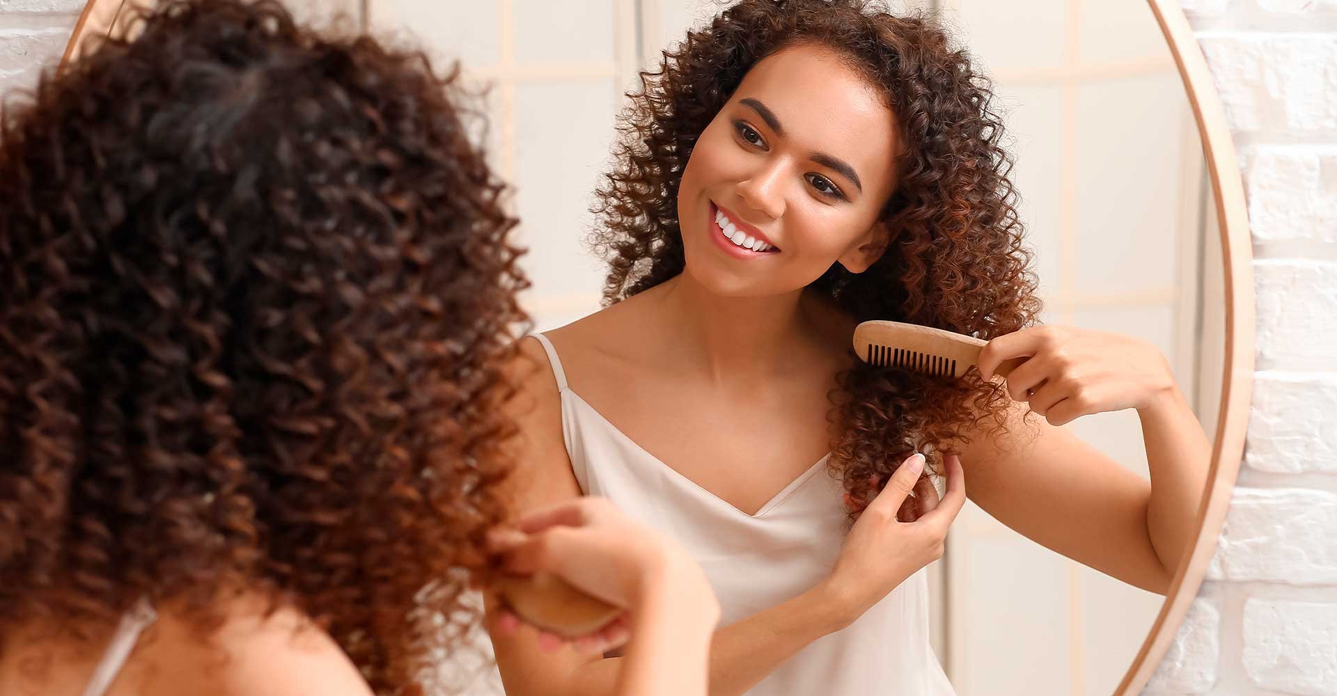 Banho de brilho no cabelo: 6 dicas para ter o cabelo brilhoso