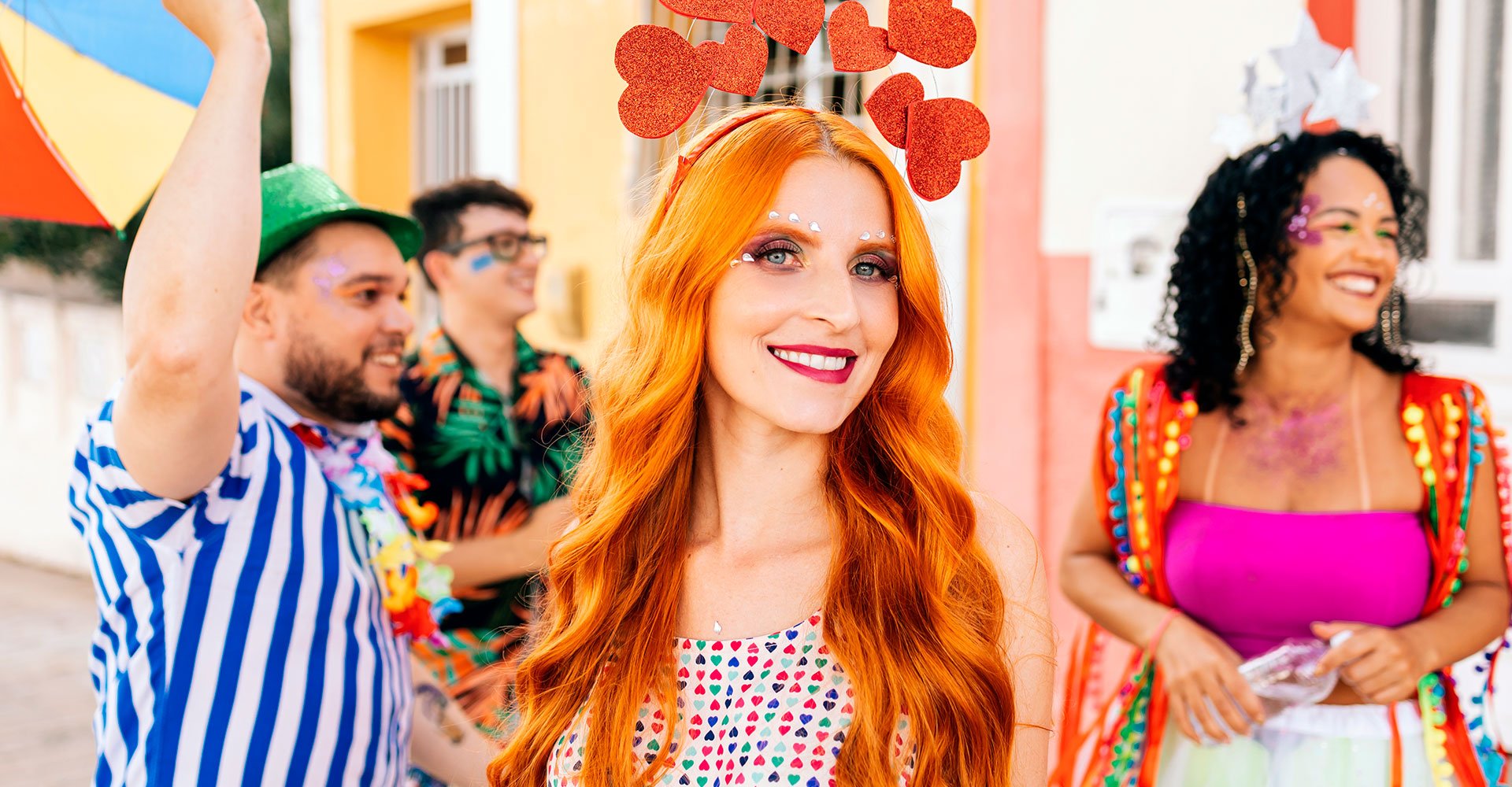 Como fazer o penteado para o carnaval dura