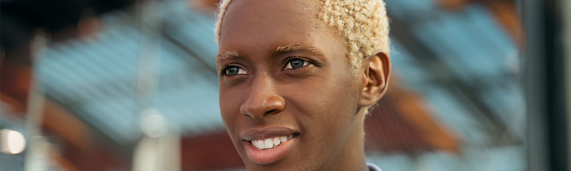 Nevou ou loiro pivete? Conheça as tendências de platinado masculino