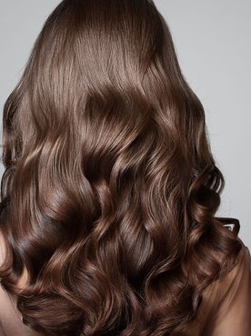 Por que apostar no cabelo chocolate? Conheça a tendência!