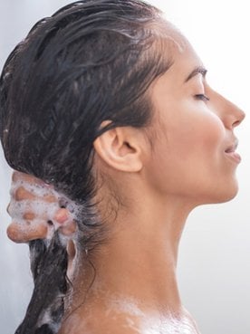 4 benefícios do shampoo hidratante