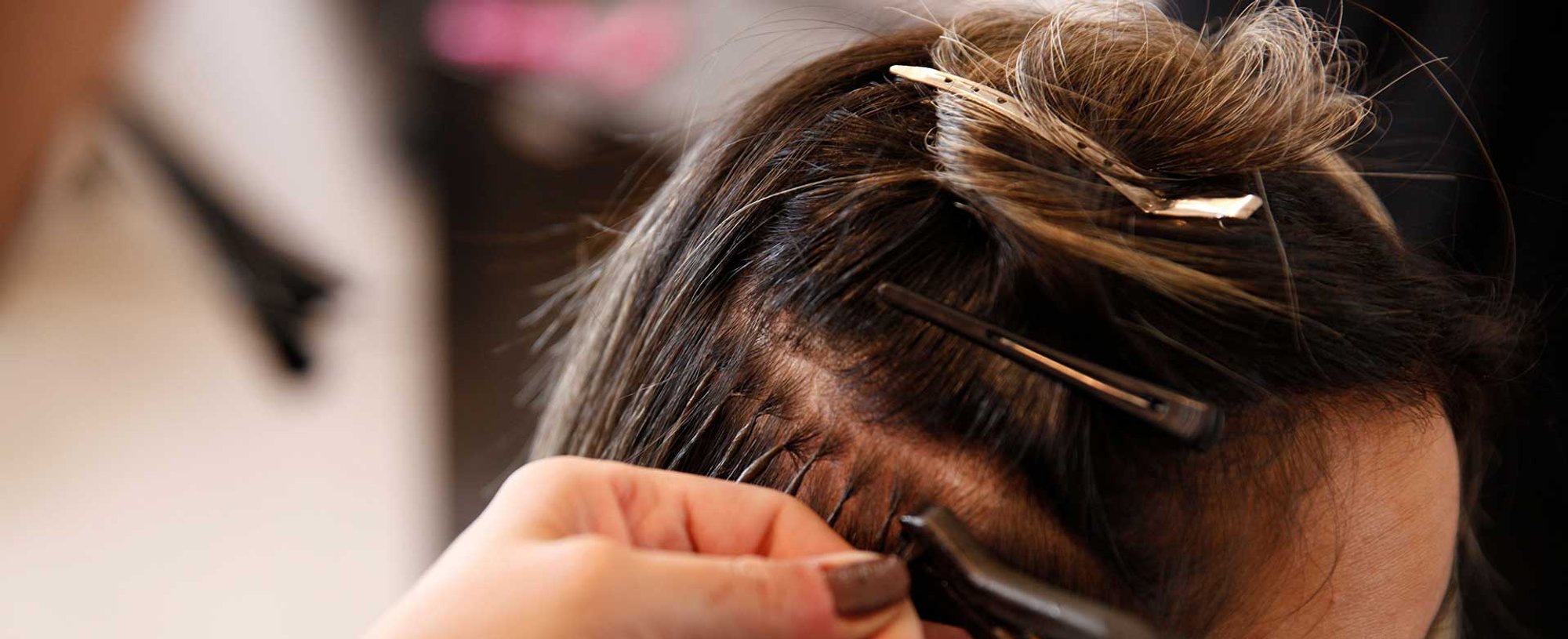 Mulher Tendo Seu Cabelo Preparado