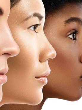 Trio De Modelos De Diferentes Etnias