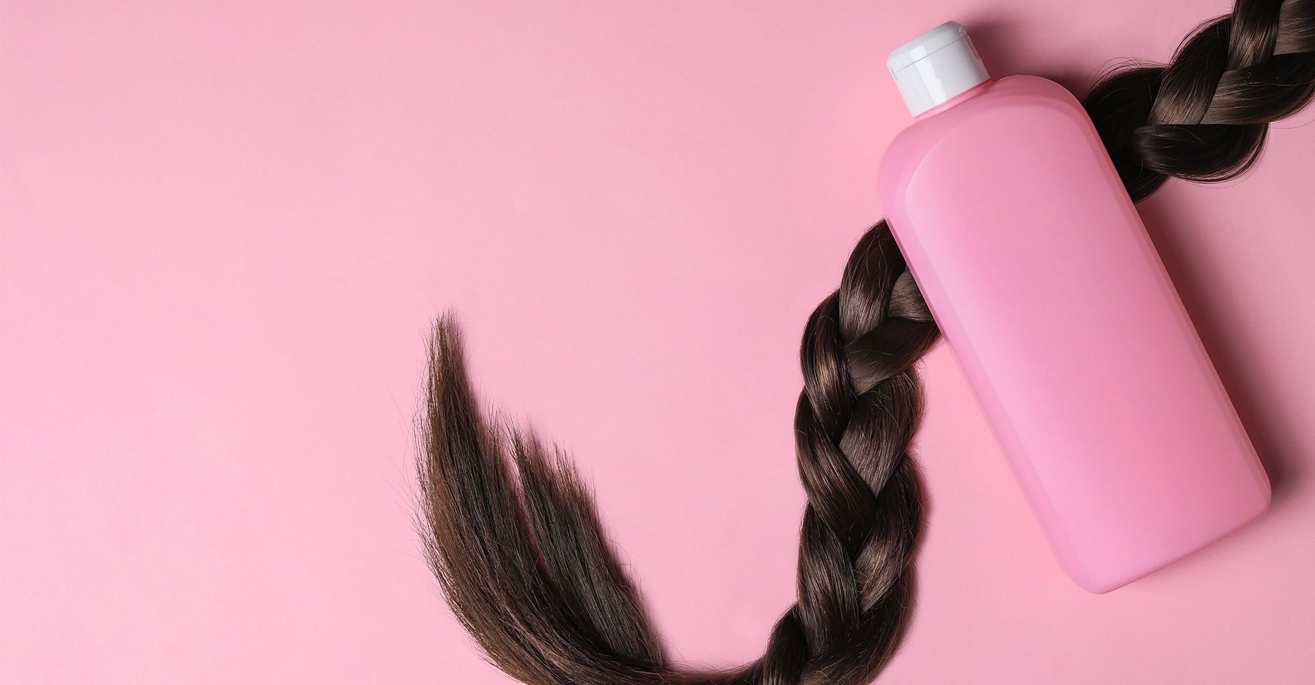 Cabelo Preto Trancado Embaixo De Produto Rosa