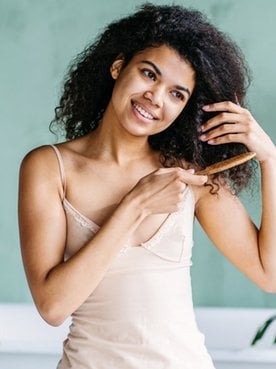 7 dicas de como pentear cabelo cacheado com maior facilidade