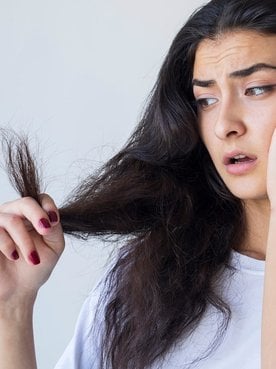 Cabelo ressecado pós-coloração? Saiba como cuidar