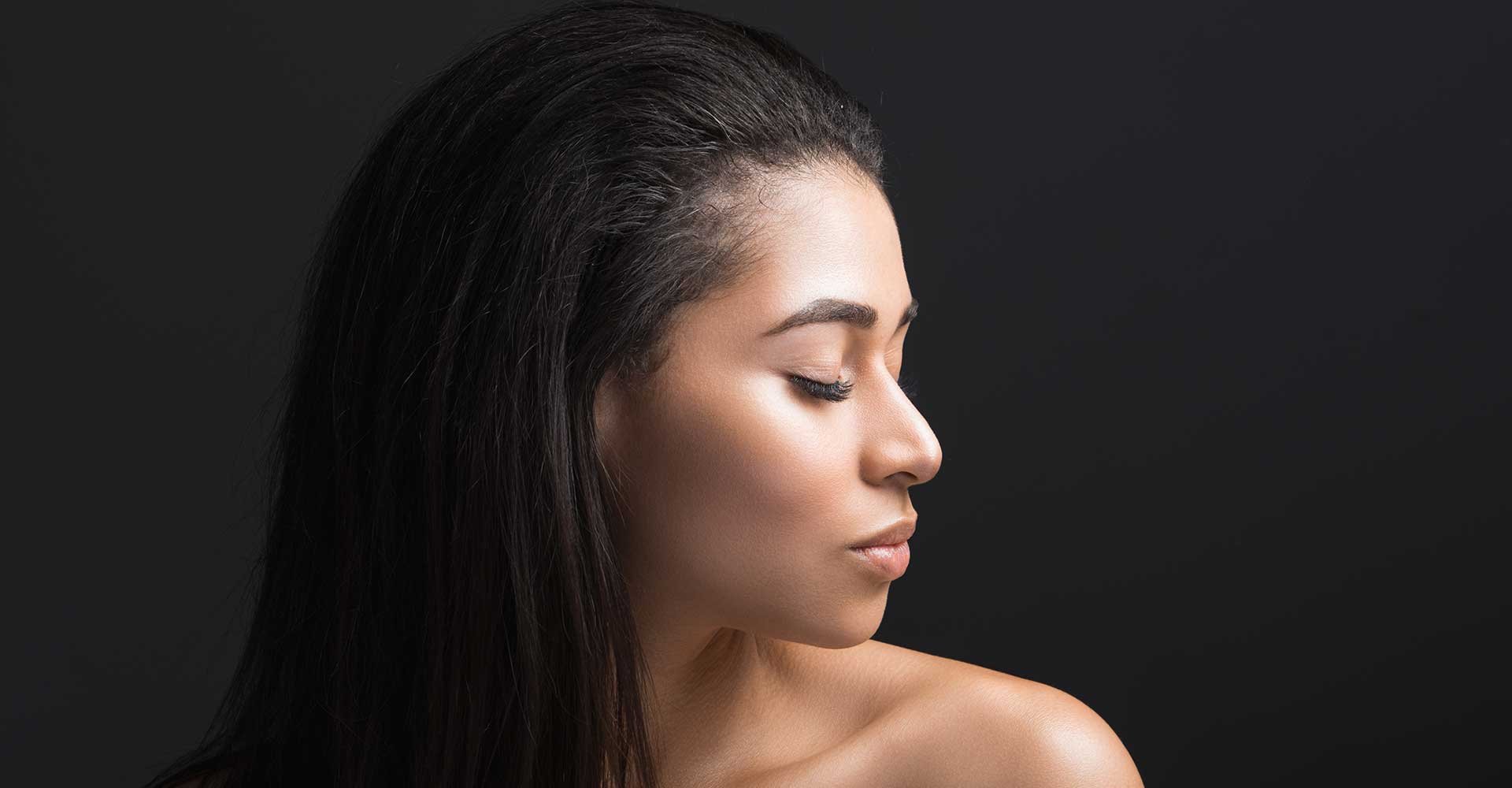 Modelo Com Cabelos Pretos