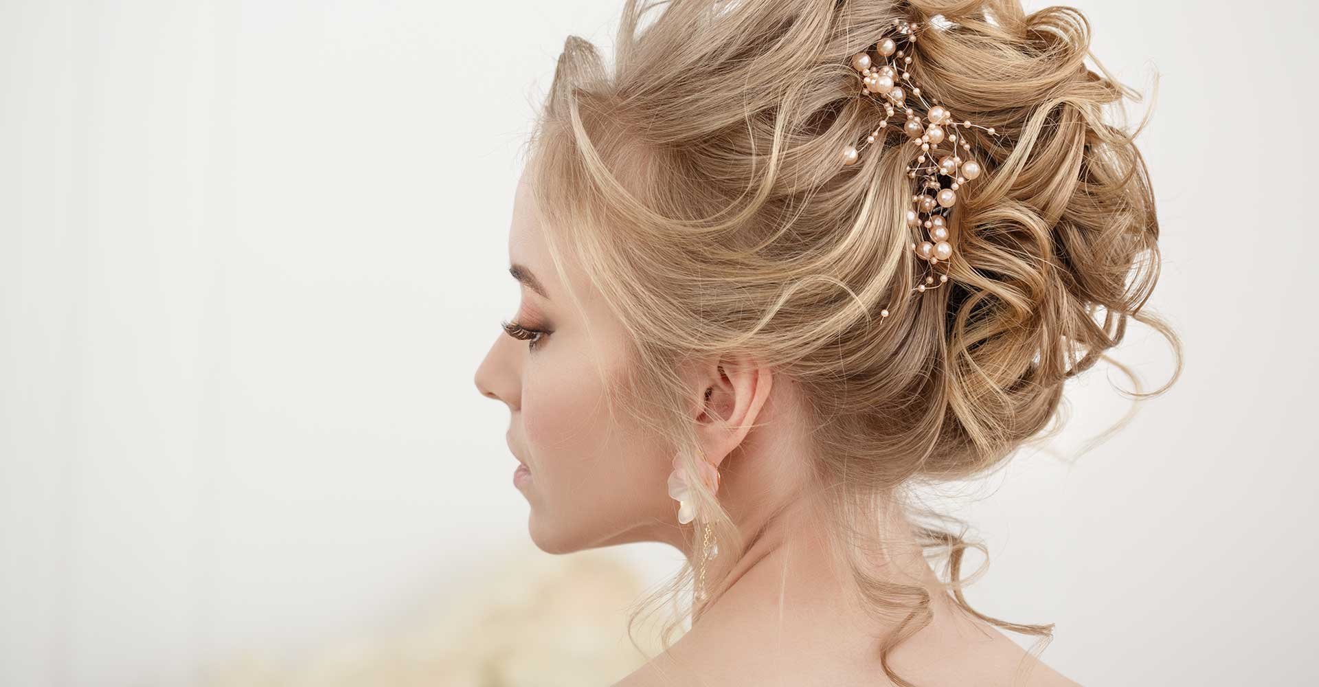 Penteado de noiva: 15 coques e dicas de como usar o look no casamento. |  L'Oréal Paris