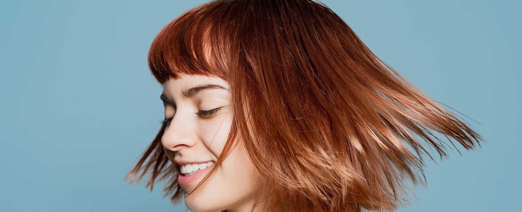 Modelo Com Cabelo Curto E Ruivo