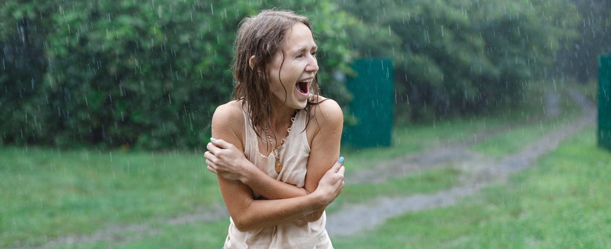 3408 A Agua Da Chuva Estraga O Cabelo Descubra Os Efeitos Das Gotas Nos Fios
