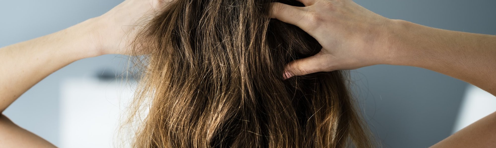 Imagem de um cabelo danificado