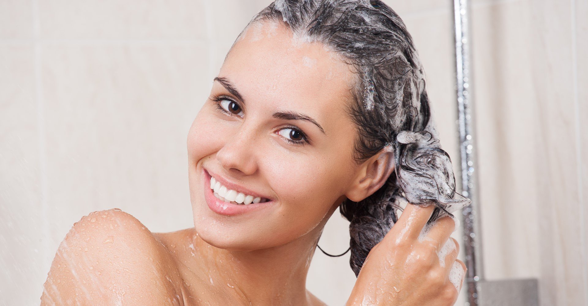 4912 Esfoliar Massagear E Limpar Confira Como Tratar O Couro Cabeludo