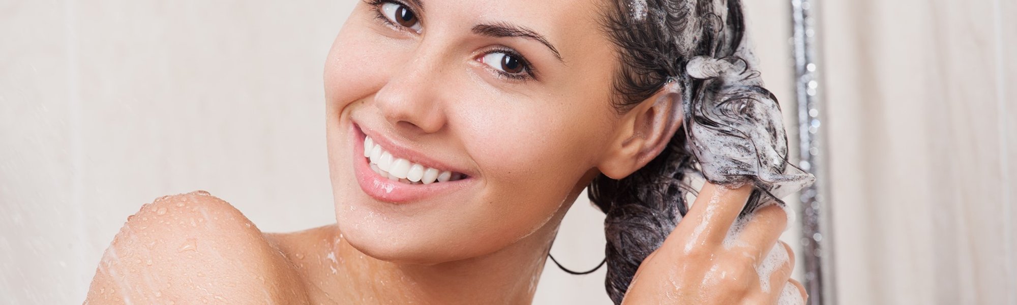 4912 Esfoliar Massagear E Limpar Confira Como Tratar O Couro Cabeludo