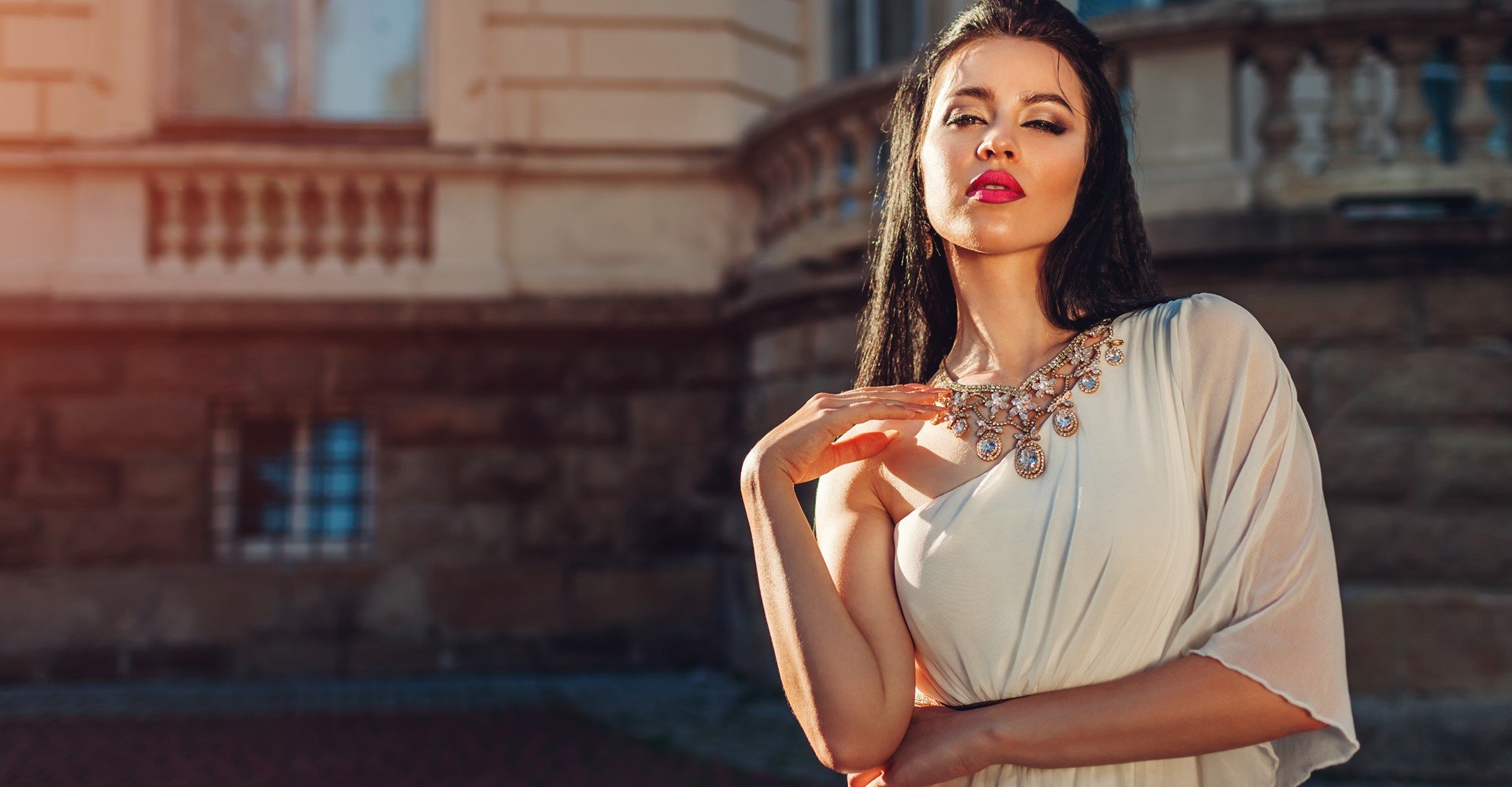 4955 Cabeleireira Recria Penteados Da Grecia E Roma Antiga Na Internet