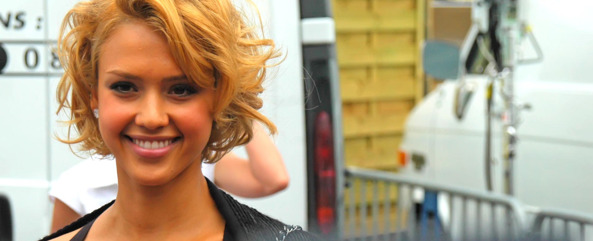 5097 Penteado Lateral E Tendencia Entre As Famosas