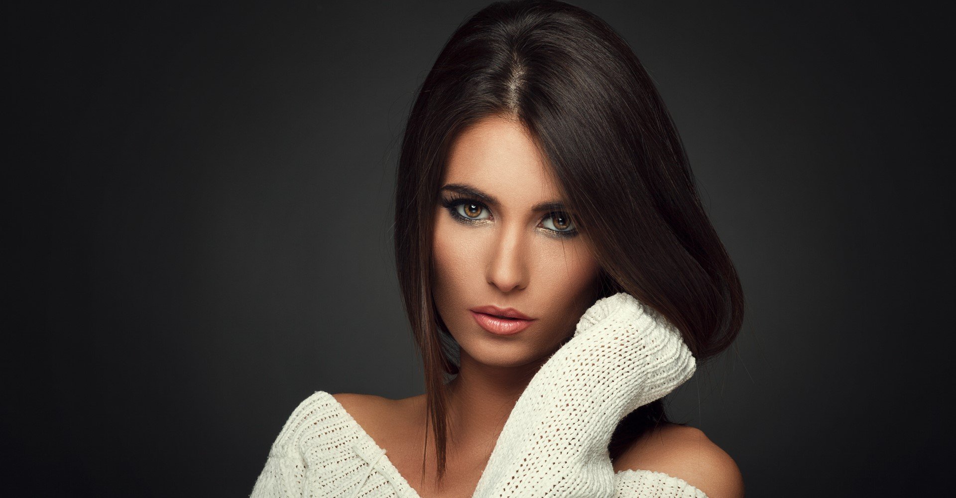 Modelo branca com cabelo tamanho médio