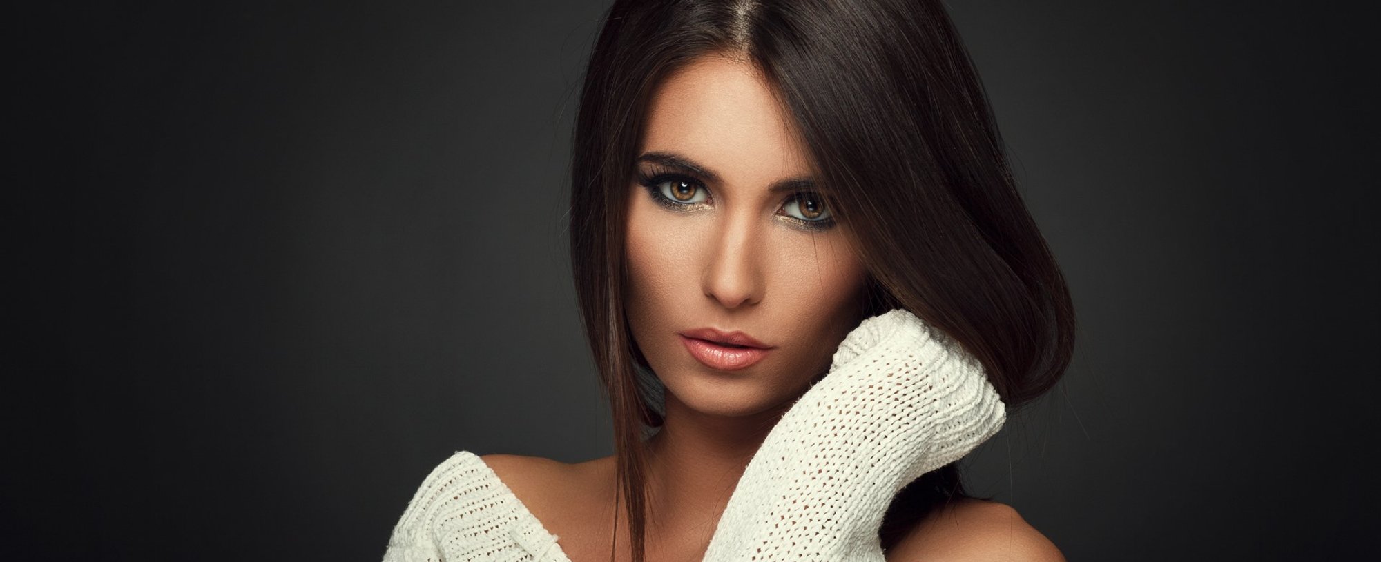 Modelo branca com cabelo tamanho médio