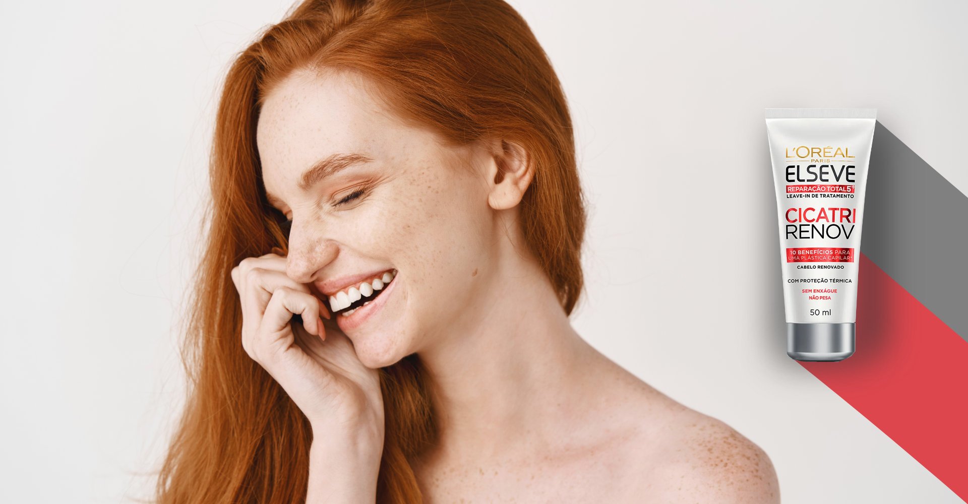 Modelo branca com cabelo ruivo 