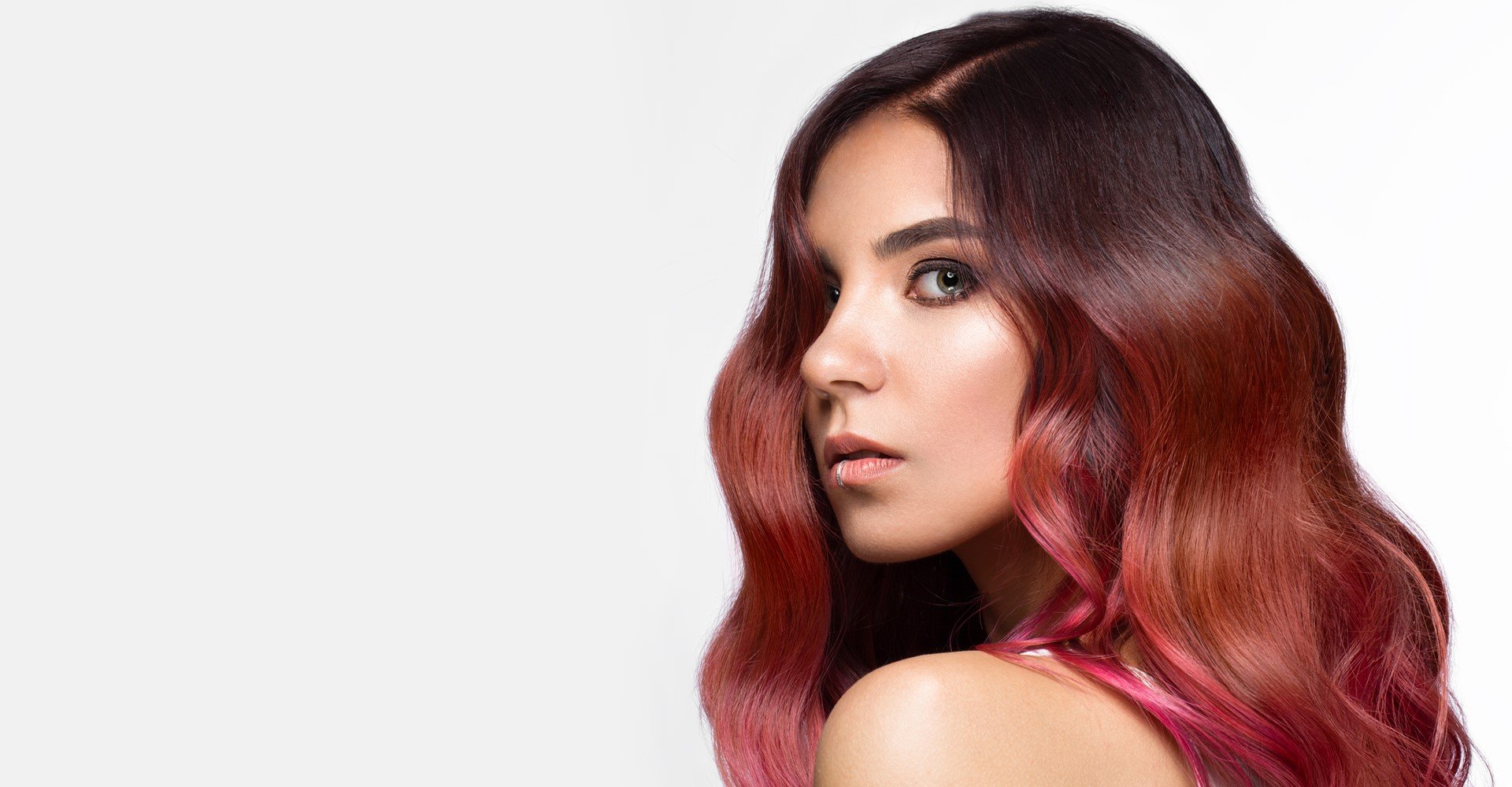 5448 Peek A Boo Hair Conheca A Nova Tendencia De Coloracao Que Promete Dar Destaque Aos Fios