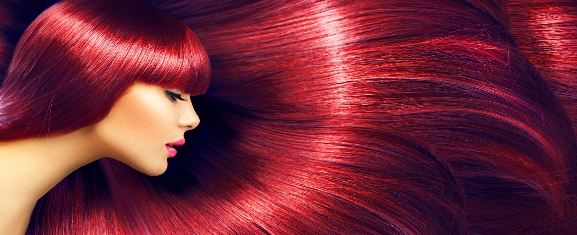 Modelo Com Cabelo Vermelho