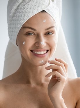 Saiba como escolher produtos para skincare da pele oleosa