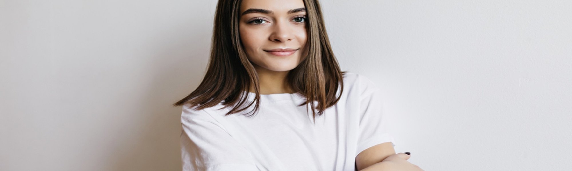 E possovel acabar com o frizz no cabelo liso com cuidados diarios