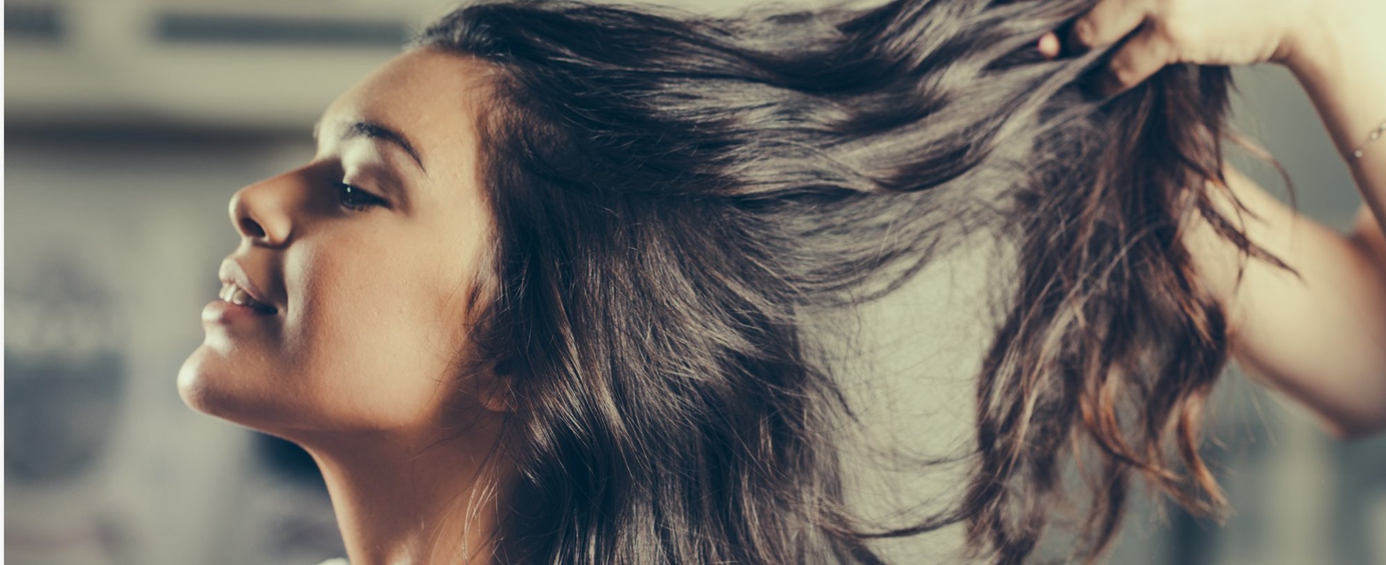 1359 Mulher Tendo Seu Cabelo Cuidado