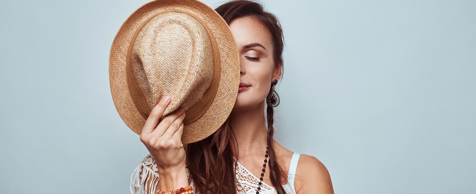1367 Modelo Com Penteado Boho Chic