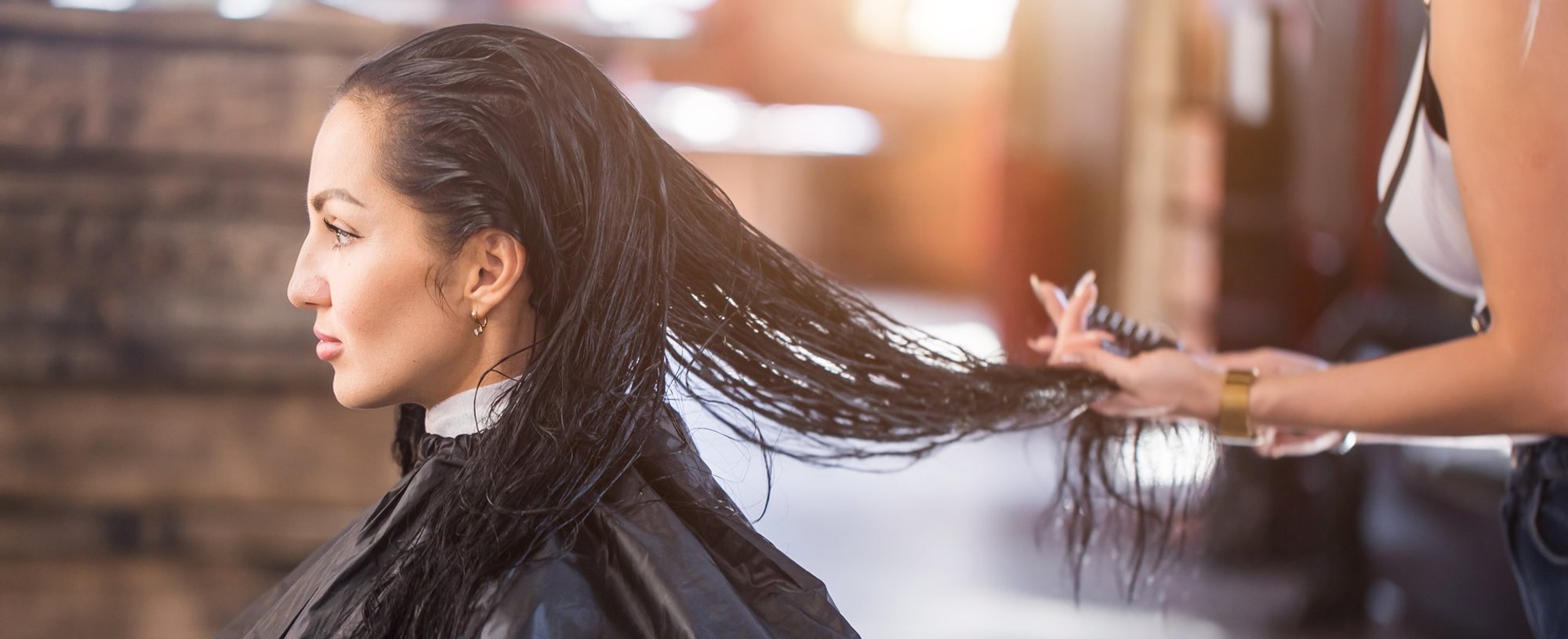 1370 Mulher Tendo Seu Cabelo Cuidado