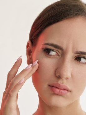 2269 Como Disfarcar Os Poros Descubra Como Usar Bb Cream E Blur Magico Os Aliados Da Pele Sequinha