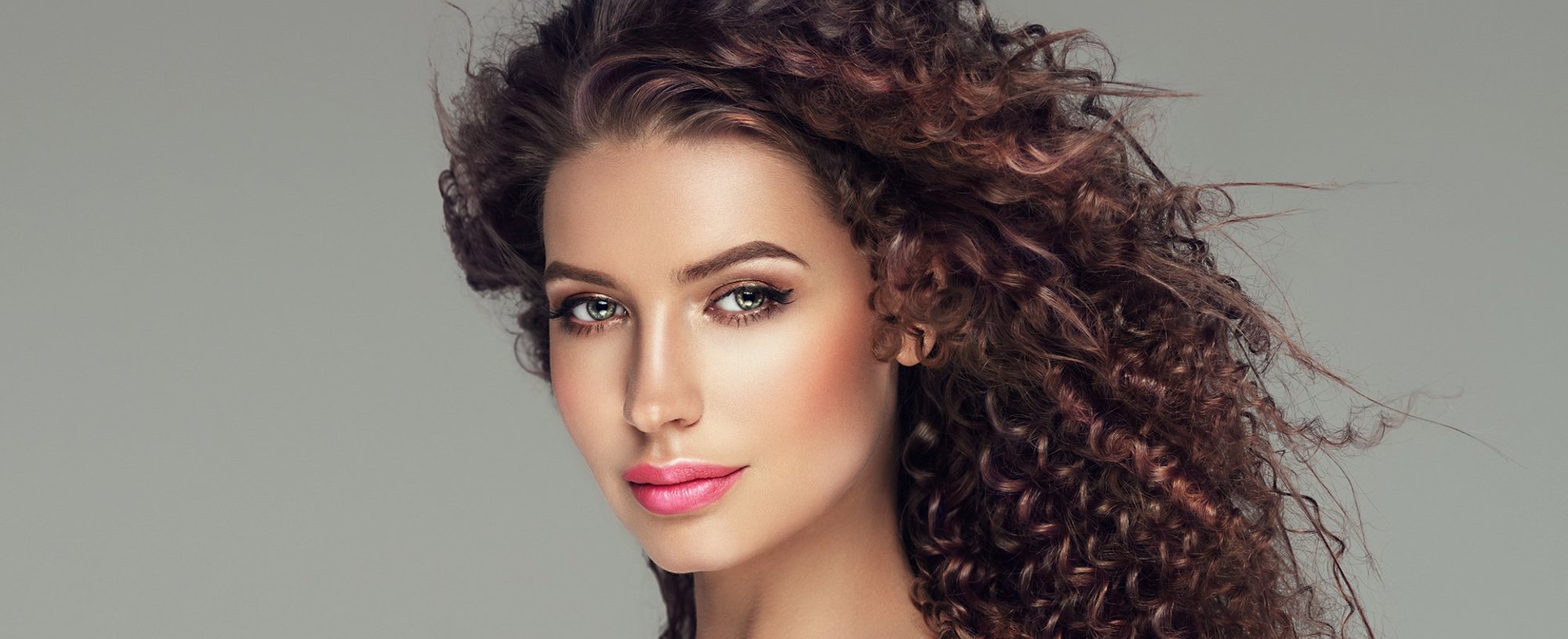 2286 Cabelo Frisado E Tendencia No Verao 2017 Inspire Se Em 7 Fotos Com O Novo Estilo De Penteado