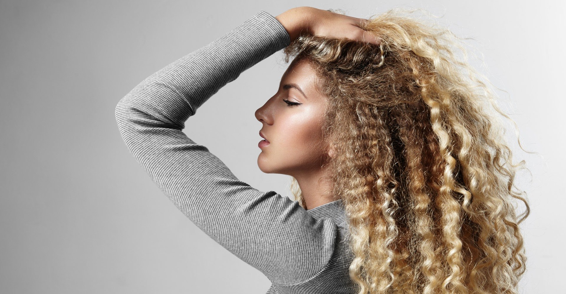 Cabelo liso na raiz e cacheado nas pontas masculino hot sale