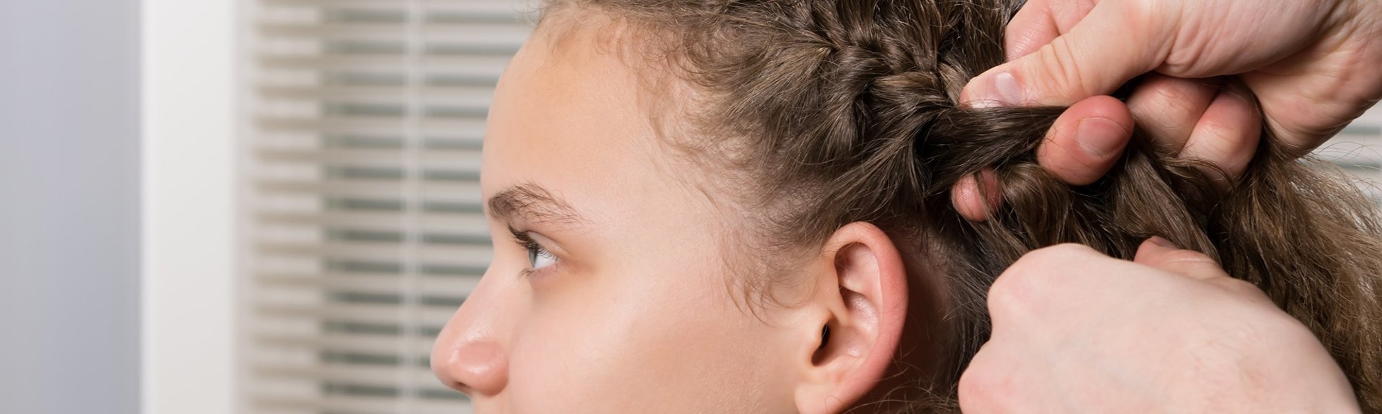 5 penteados fáceis de fazer sozinha em cabelos cacheados - L'Oréal Paris