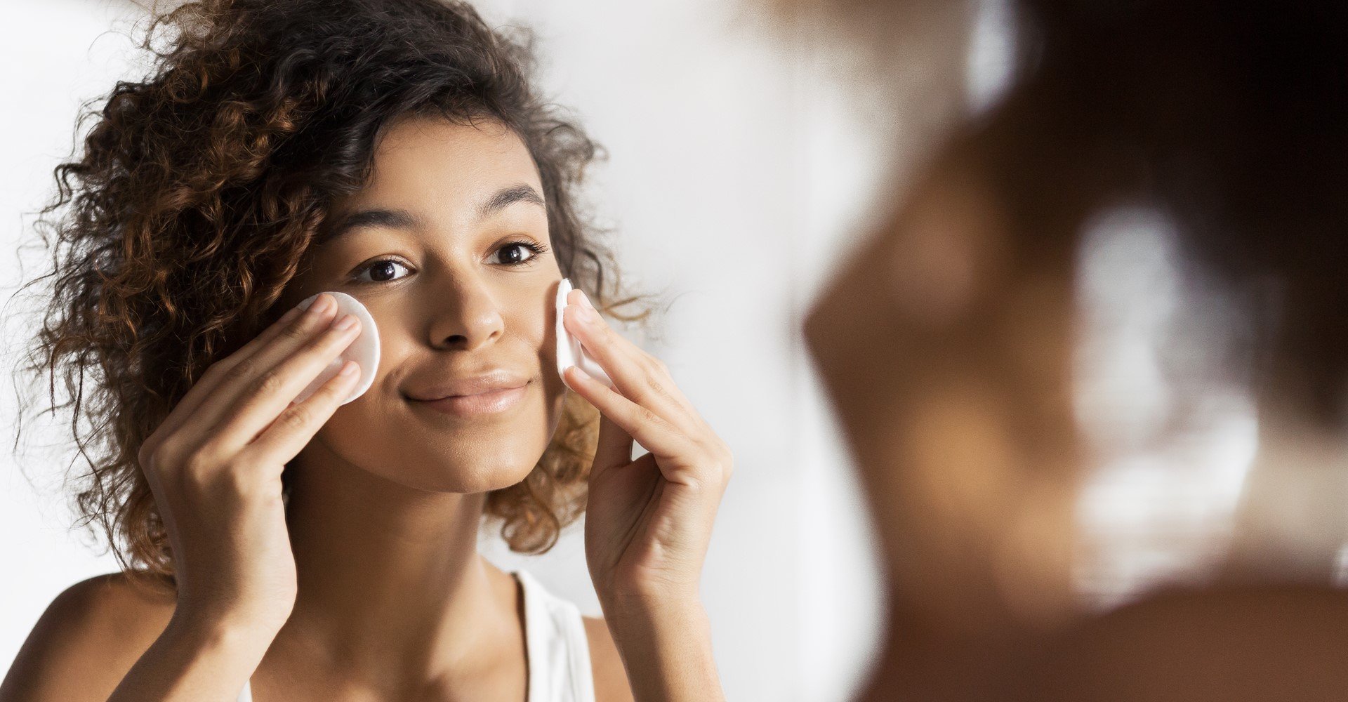 2971 6 Vantagens Da Agua Micelar Para A Pele Oleosa Da Limpeza Profunda Ao Efeito Sequinho