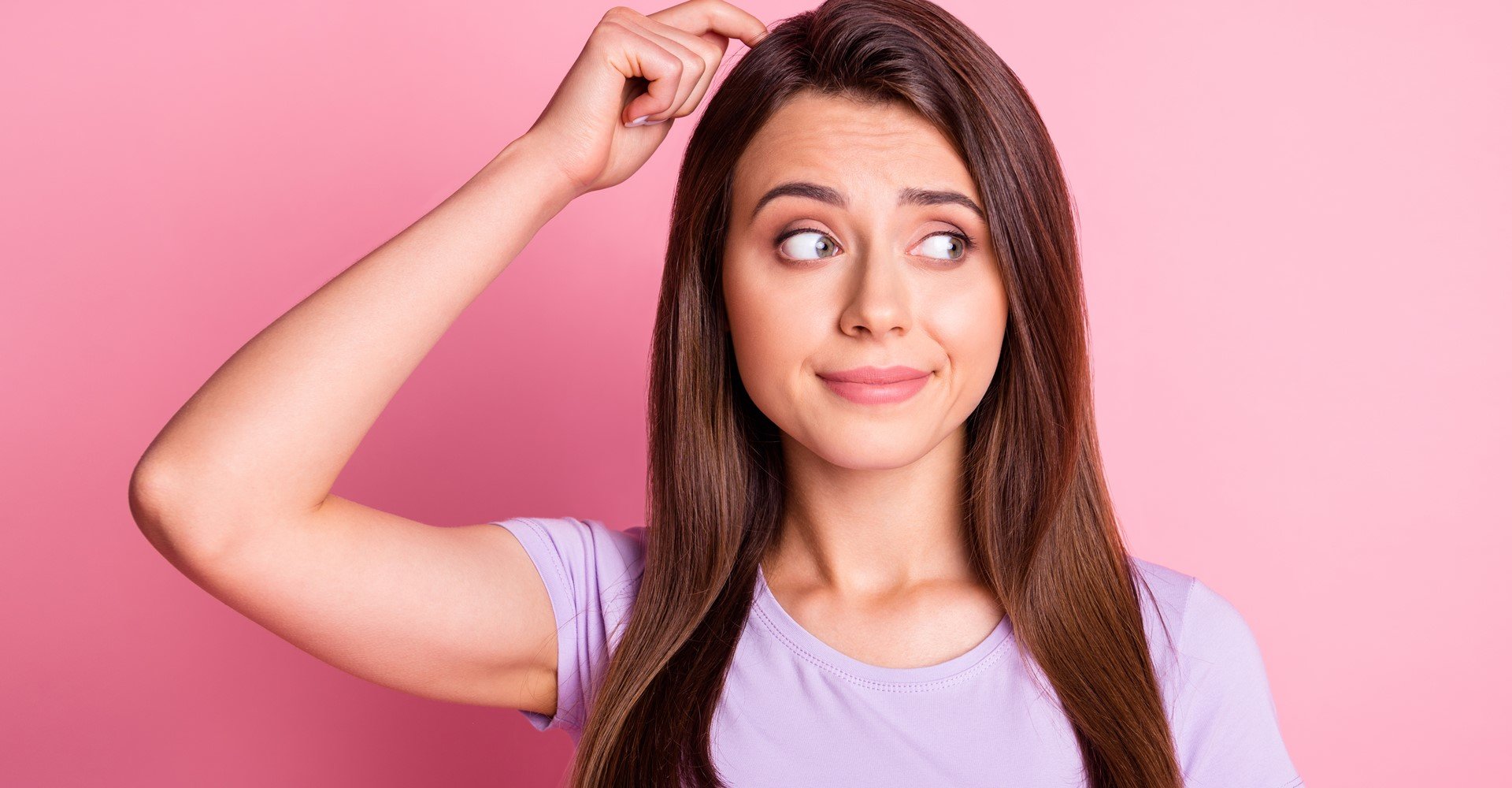 Modelo branca com cabelo liso