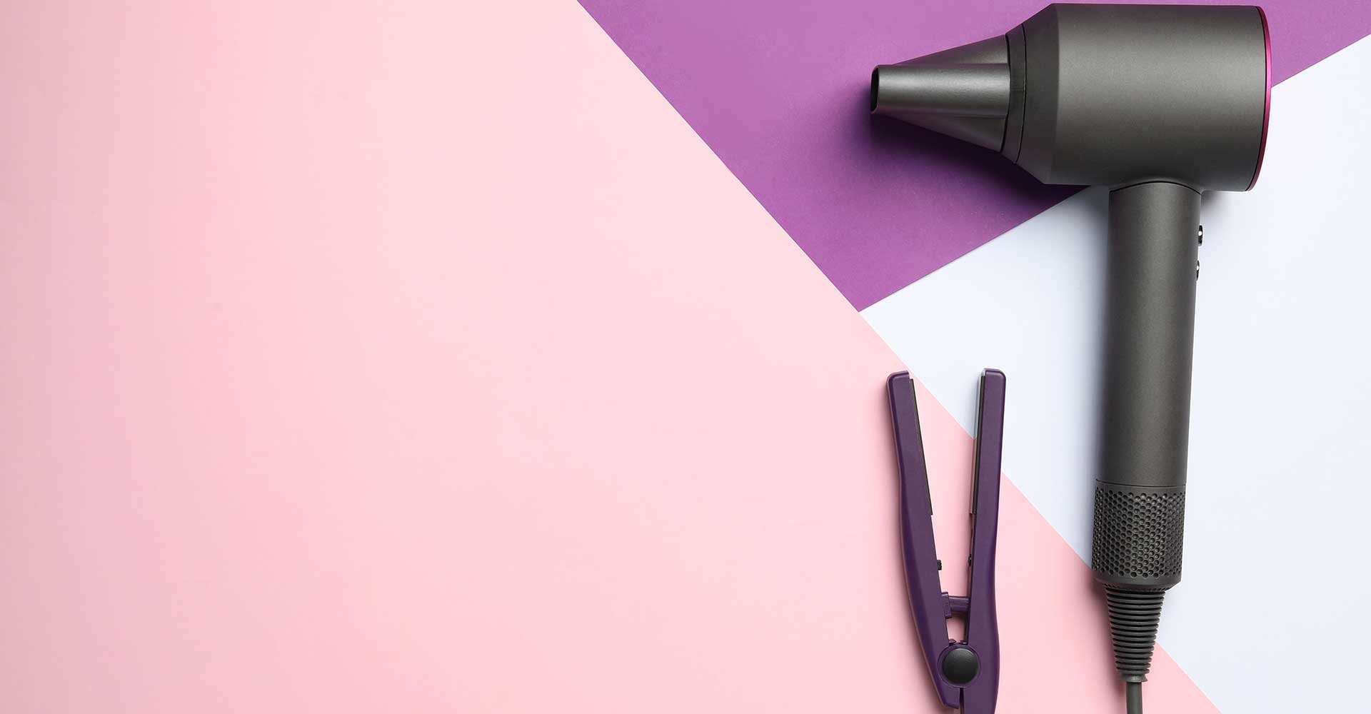 Imagem De Um Secador E Uma Escova