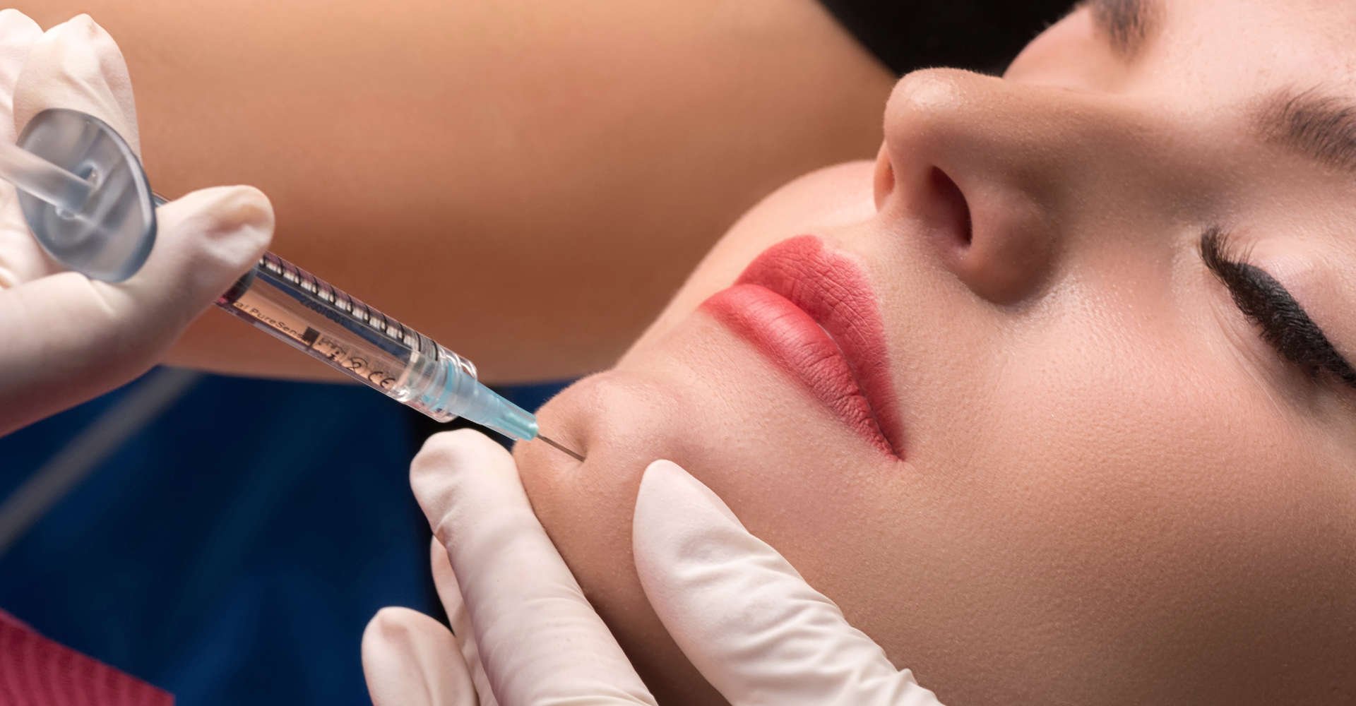 mulher fazendo tratamento lipofiling