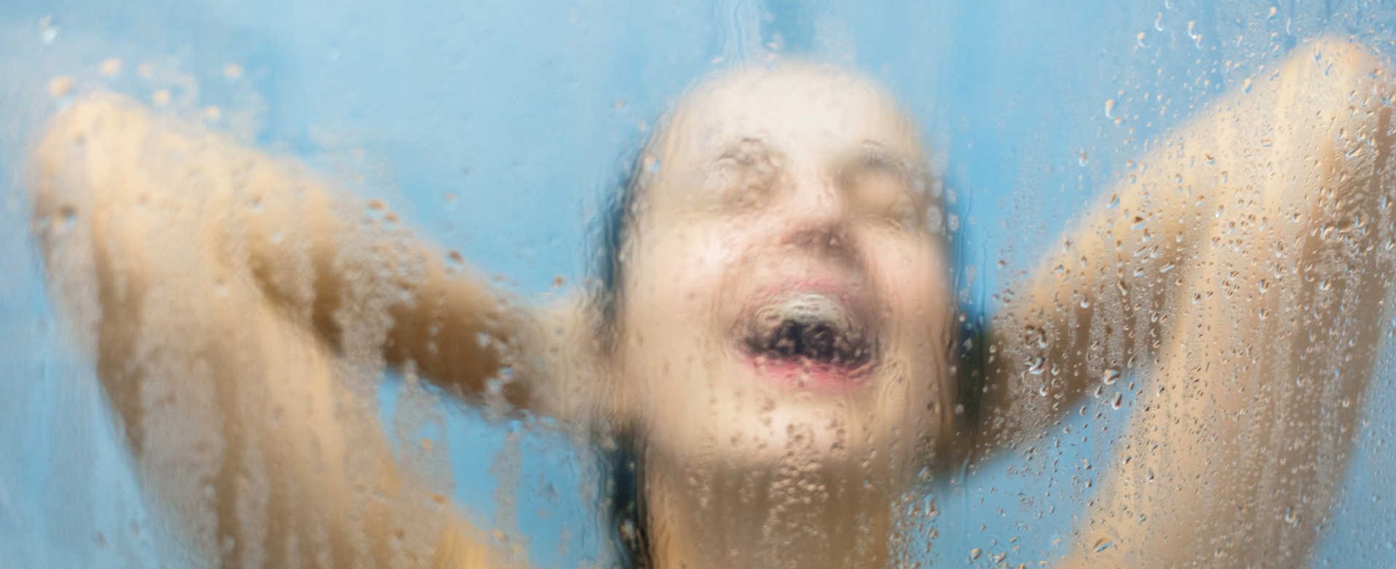 1049 Agua Quente Faz Cabelo Desbotar Mais Rapido