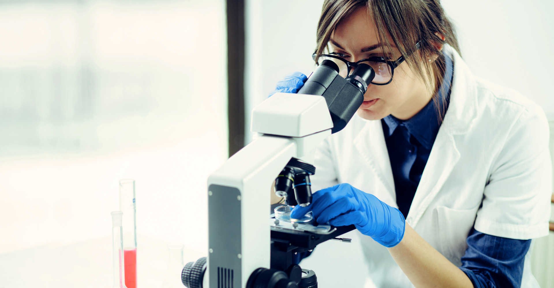 2508 Mulheres Na Ciencia Premiacao Tem Inscricoes Abertas Ate O Dia 08 De Abril Saiba Mais