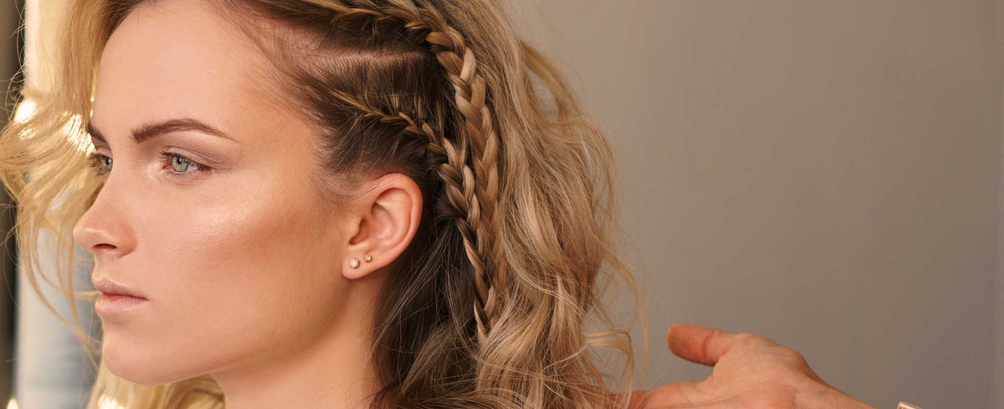 2691 Penteados Para Madrinha De Cabelo Curto Confira 16 Inspiracoes Com Semi Preso