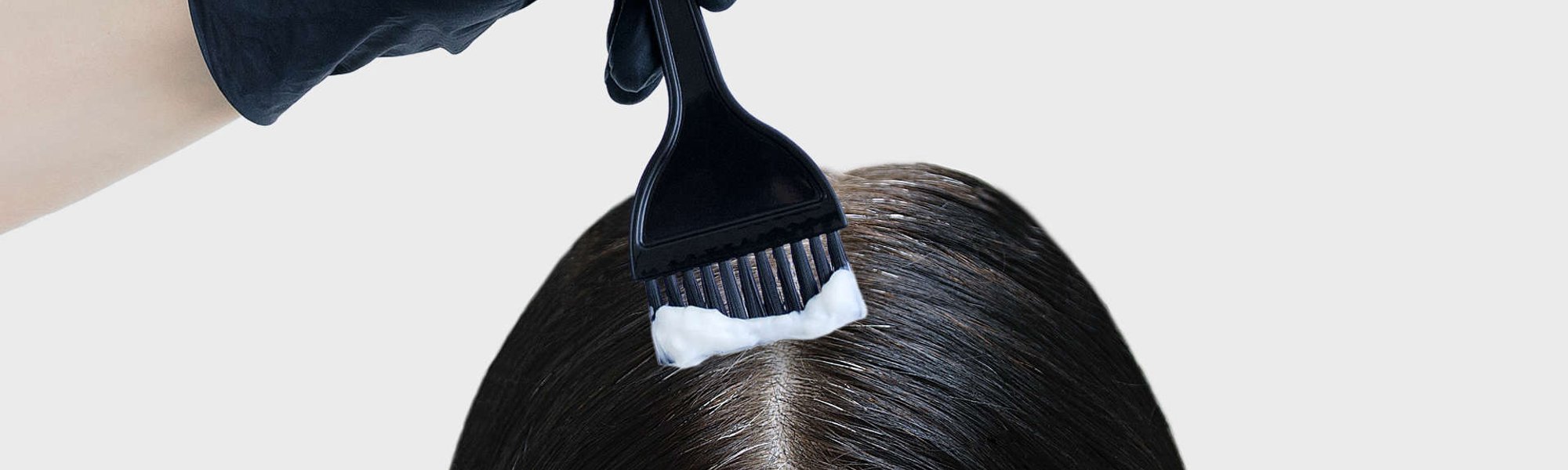 Como pintar o cabelo de preto: 6 dicas essenciais | L'Oréal Paris