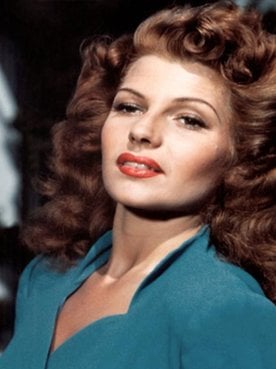 Imagem da atriz Rita Hayworth com seus cabelos ruivos e ondulados