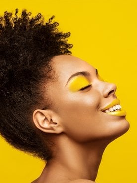 Crespo Fundo Amarelo