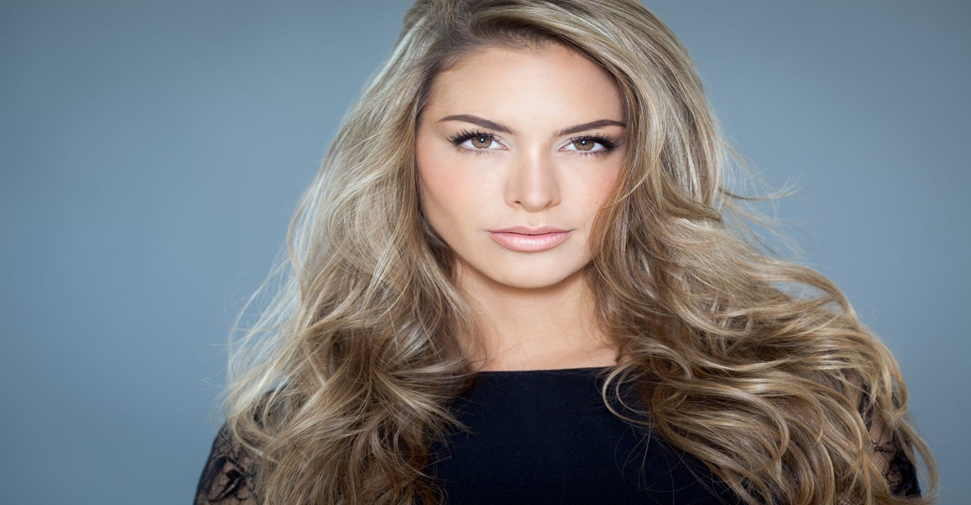 Mulher com Luzes no cabelo