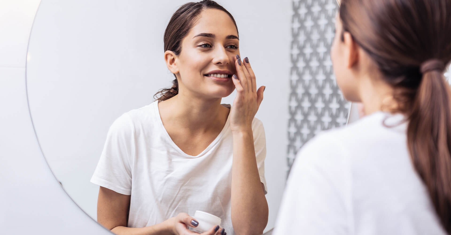 Ácido salicílico para pele oleosa e acneica: dermatologista explica benefícios | L'Oréal Paris